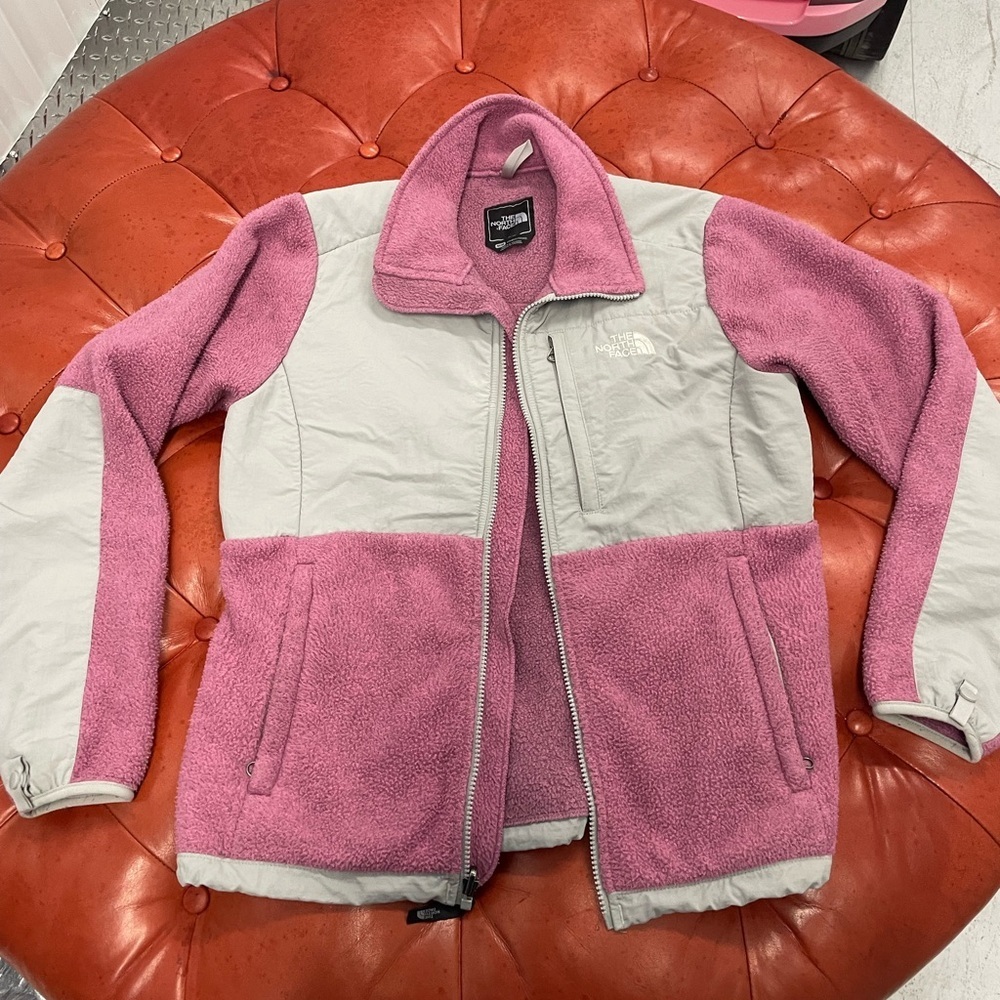 The North Face Pink and Light Gray Sherpa Fleece Jacket - Picture 2 of 9